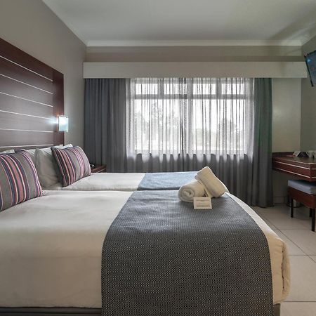 Hotel Savoy And Conference Centre Mthatha Buitenkant foto