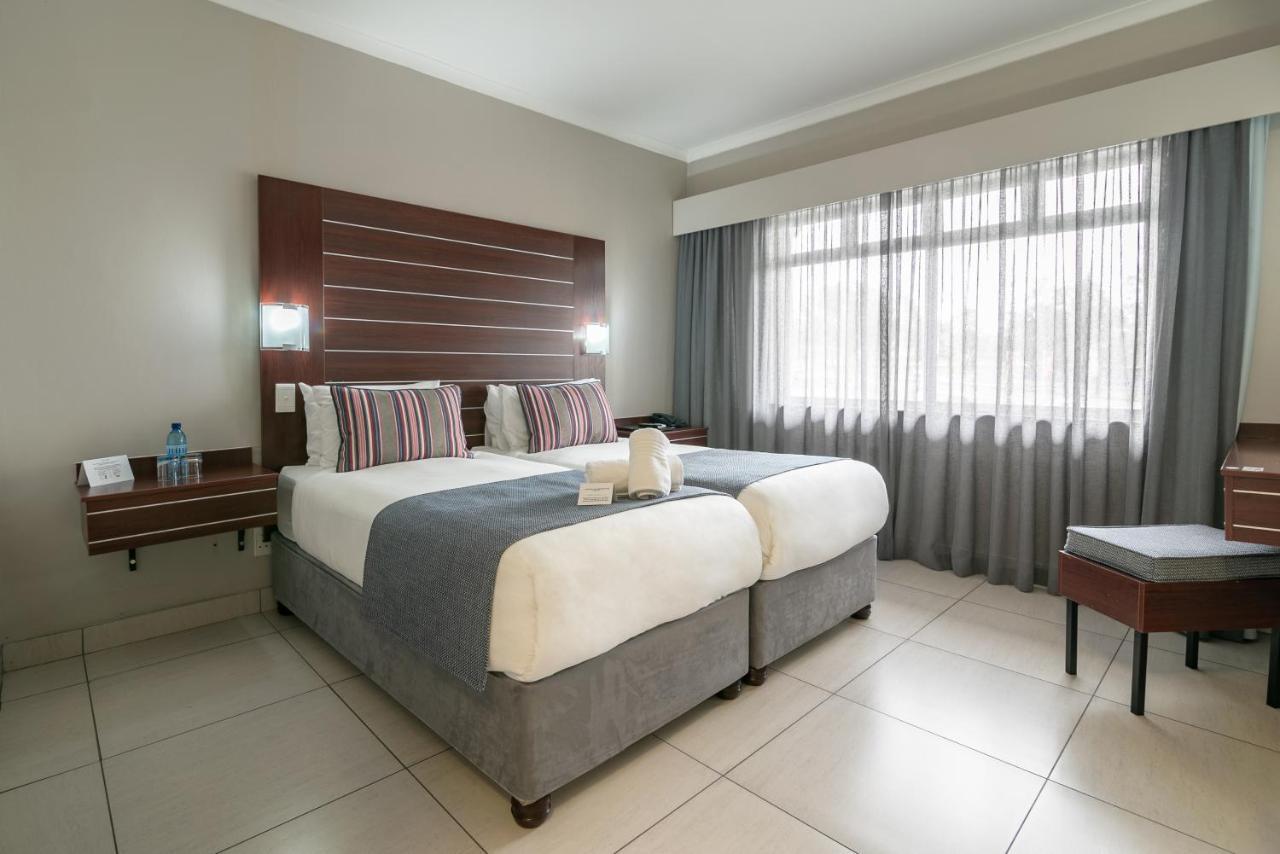 Hotel Savoy And Conference Centre Mthatha Buitenkant foto
