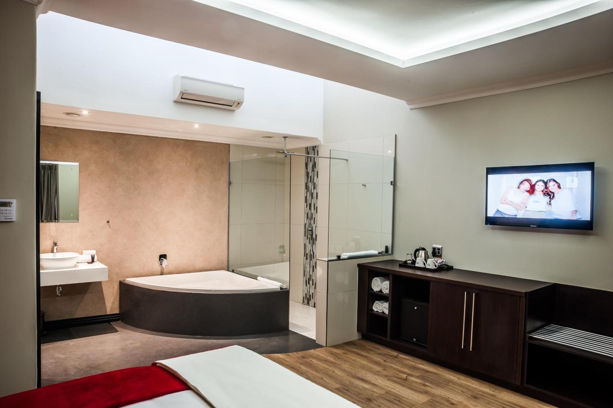 Hotel Savoy And Conference Centre Mthatha Buitenkant foto